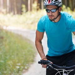 Les lunettes de sport avec des verres adaptés à votre vue chez Qualias Les lunettes de sport avec des verres adaptés à votre vue chez Qualias