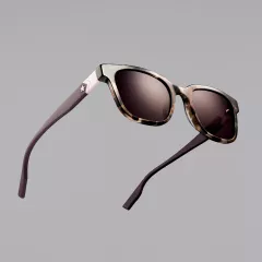 Lunettes de soleil à écailles de tortue - Converse Lunettes de soleil à écailles de tortue - Converse