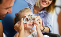 10 signes précurseurs qu votre enfant a des problèmes de vision