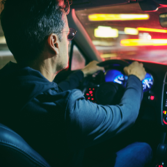 Le conduite nocturne avec des Problèmes de Vue : 8 conseils pour circuler en toute sécurité Le conduite nocturne avec des Problèmes de Vue : 8 conseils pour circuler en toute sécurité